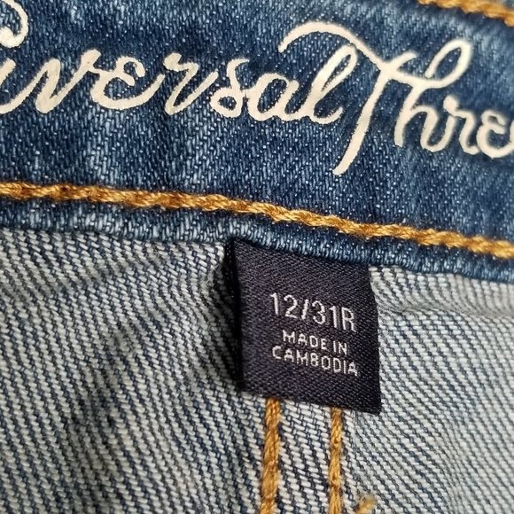 Universal Thread High Rise Cut Off Denim Shorts Medium Wash Dark Wash Set Of 3 - Picture 11 of 12